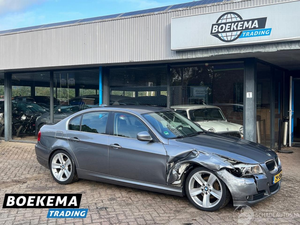 BMW 3-serie 320d Luxury Line Xenon Leer Cruise Navi Stoelverw.
