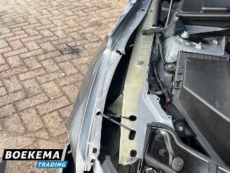 BMW 3-serie 320d Luxury Line Xenon Leer Cruise Navi Stoelverw. picture 11