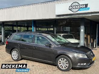 Damaged car Volkswagen Passat Variant 1.4 TSI Comfortline Aut Pano Climate Cruise PDC 2011/7