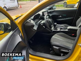 Peugeot 208 1.2 Allure 100pk Led Navigatie Climate Cruise PDC picture 17