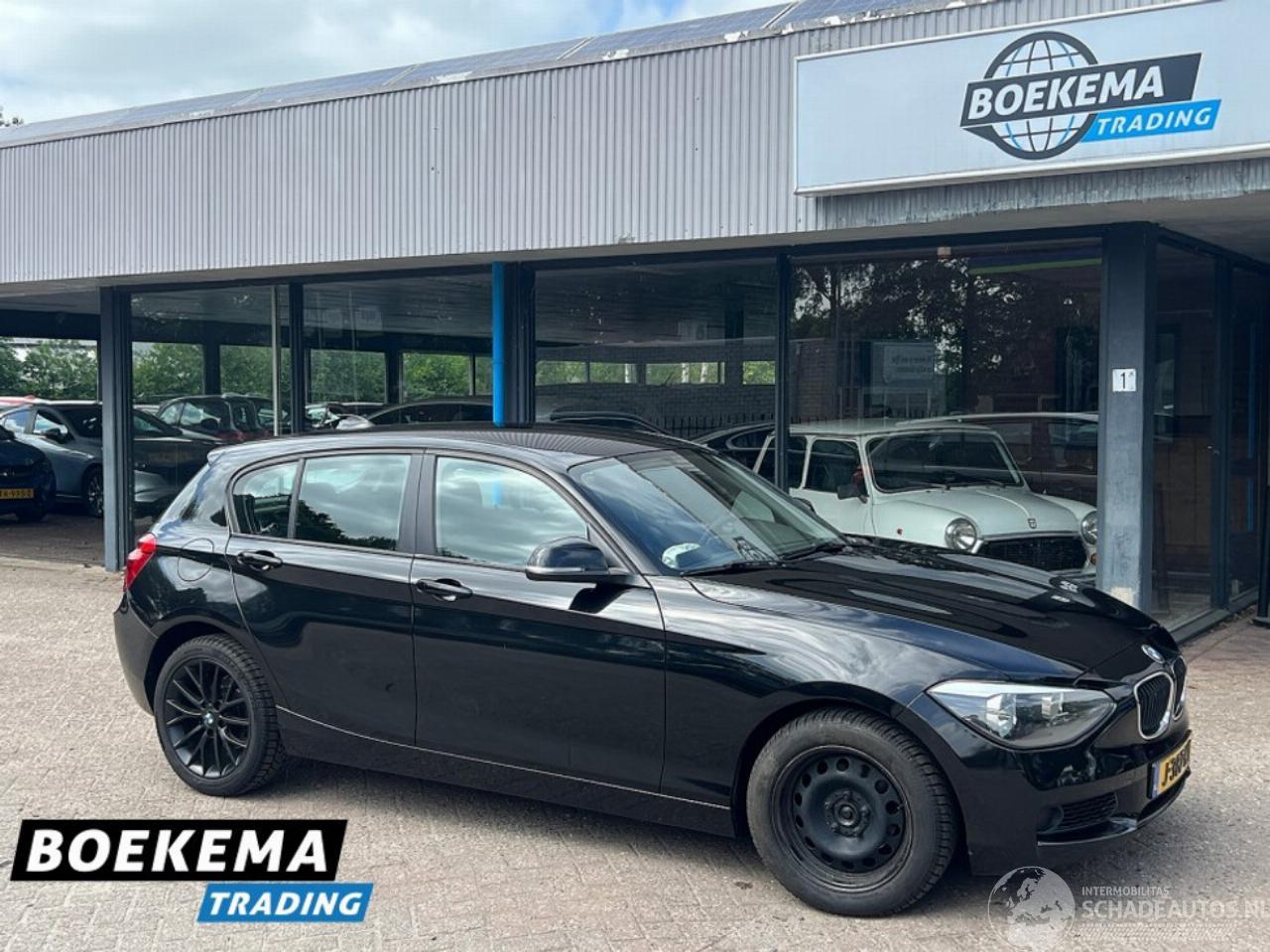 BMW 1-serie 116i High Exe Keyless Climate Cruise PDC