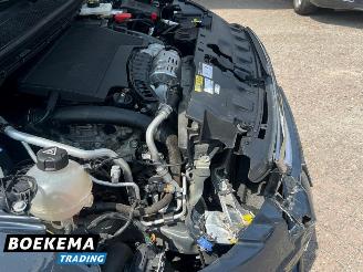 Peugeot 308 SW 1.2 PureTech Blue Lease Navigatie Climate Cruise picture 12