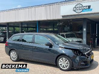 Coche accidentado Peugeot 308 SW 1.2 PureTech Blue Lease Navigatie Climate Cruise 2019/7