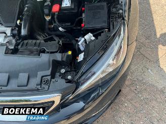 Peugeot 308 SW 1.2 PureTech Blue Lease Navigatie Climate Cruise picture 13