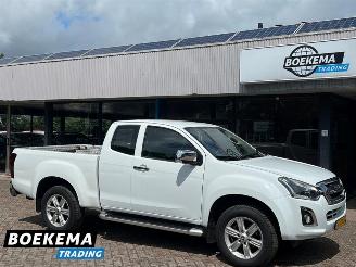 uszkodzony samochody ciężarowe Isuzu D-Max 1.9 Extended Cab X-Country Automaat 4X4 3500KG Trekgewicht 2019/2