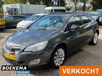 Opel Astra 1.6 Cosmo Navigatie Cruise Climate PDC picture 4