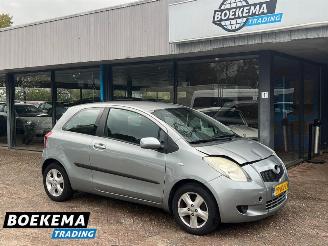 Damaged car Toyota Yaris 1.3 VVTi Luna Climate Cruise 2009/6