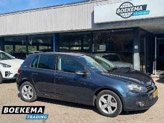 Vaurioauto  passenger cars Volkswagen Golf 1.2 TSI Highline Climate Cruise stoelverw. 2010/6