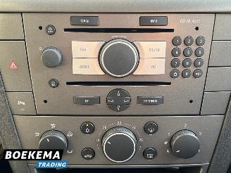Opel Signum 2.2 16V Executive 155PK Aut Navi Cruise PDC Trekh. picture 27