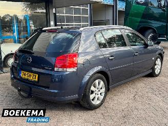 Opel Signum 2.2 16V Executive 155PK Aut Navi Cruise PDC Trekh. picture 2