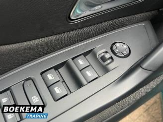 Peugeot 308 SW 1.6 Plug-in Hybrid 180 Navi Cruise Climate Trekh. PDC picture 24