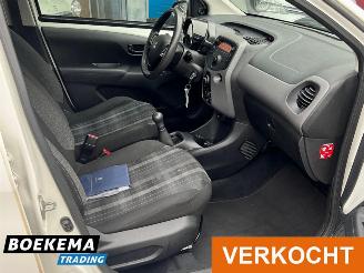 Peugeot 108 1.0 e-VTi Active Airco 5-Deurs picture 20