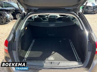Peugeot 308 SW 1.2 PureTech Executive Glazen-Dak Navigatie Climate Cruise picture 19