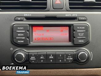 Kia Rio 1.4 CVVT 110PK Super Pack Leer Open-Dak Navigatie Stoelverw picture 37