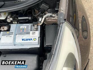 Kia Rio 1.4 CVVT 110PK Super Pack Leer Open-Dak Navigatie Stoelverw picture 12