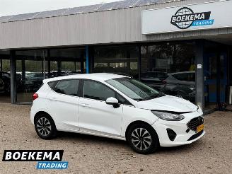 damaged passenger cars Ford Fiesta 1.0 EcoBoost Hybrid Titanium Navi Cruise Airco 2022/5