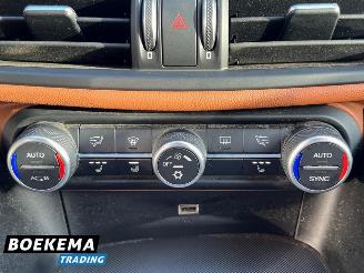 Alfa Romeo Giulia 2.0 T AWD Veloce 280PK Aut Leer Navi Stuur/Stoelverw. Cruise PDC picture 27