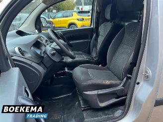 Renault Kangoo 1.5 DCI Comfort Navigatie Airco Cruise PDC Trekhaak Schuifdeur picture 14