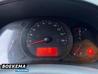 Renault Kangoo 1.5 DCI Comfort Navigatie Airco Cruise PDC Trekhaak Schuifdeur picture 22