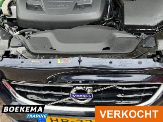 Volvo V-40 1.5 T3 Summum Aut Navi Cruise Climate PDC picture 13