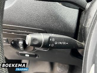 Mercedes Vito 111 CDI Lang 3-Persoons Navi Airco Cruise picture 24
