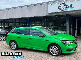 Auto incidentate Renault Mégane Estate 1.3 TCe Zen LED Climate Cruise Navi PDC 2020/9