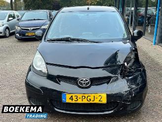 Toyota Aygo 1.0-12V Navigator Automaat Airco 5-Deurs picture 5