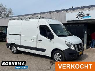 damaged commercial vehicles Nissan Nv400 2.3 DCI L2-H2 Airco Cruise Schuifdeur Imperiaal 2014/10