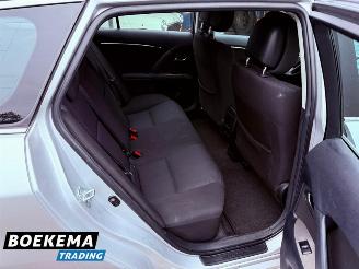 Toyota Avensis wagon 1.8 VVTi Navigatie Camera Climate Cruise picture 18