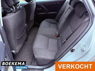 Toyota Avensis wagon 1.8 VVTi Navigatie Camera Climate Cruise picture 15