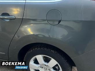 Peugeot 5008 1.6 THP ST Aut Panorama Navigatie Climate Cruise PDC Glazen dak picture 11