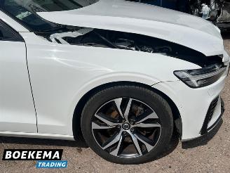 Volvo V-60 2.0 T6 Recharge AWD R-Design HUD Pano Keyless Led Navi Camera Stoelverw. picture 11