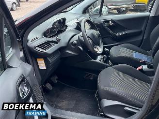 Peugeot 208 1.2 PureTech Urban Soul 5-Drs Navi Cruise Airco PDC Trekh. picture 22