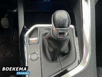 Peugeot 3008 1.2 PureTech Premium Keyless Virtual Navi Camera PDC picture 35