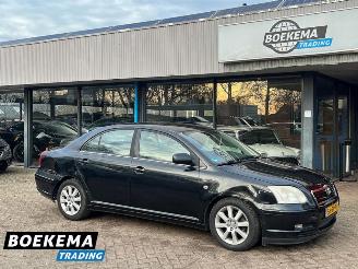 Schadeauto Toyota Avensis 1.8 VVTi Linea Luna Climate Trekhaak 2006/1