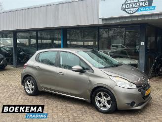 damaged passenger cars Peugeot 208 1.4 VTi Active 5-Drs Climate Cruise Trekh. 2012/7