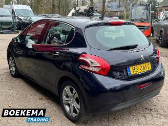 Peugeot 208 1.2 VTi Allure Led Navi Climate Cruise picture 3