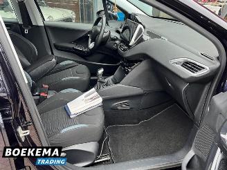 Peugeot 208 1.2 VTi Allure Led Navi Climate Cruise picture 15