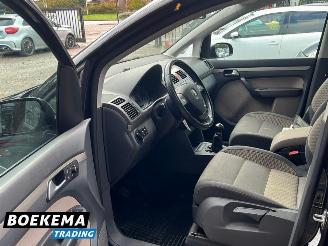 Volkswagen Touran 1.4 TSI Cross Xenon Airco Cruise PDC Trekh. picture 9
