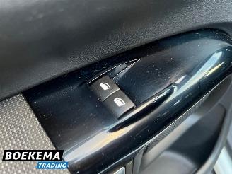 Citroën C4 cactus 1.2 PureTech Shine Virtual Navi Climate Cruise PDC picture 23