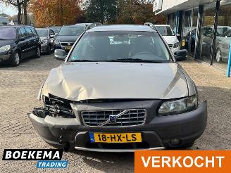 Volvo Xc-70 2.4 T Comfort Line 200 PK Leder Airco Cruise Trekh. picture 5