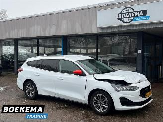 damaged passenger cars Ford Focus Wagon 1.0 EcoBoost 125PK Hybrid Navi Climate Cruise PDC Trekh. 2022/11