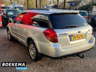 Subaru Outback 2.5i 4WD Comfort Pano Navi Climate Cruise Stoelverw. Trekh. picture 3