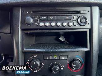 Peugeot 207 1.4 VTi Sublime 5-Drs Airco picture 26