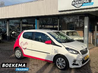damaged passenger cars Peugeot 108 1.0 e-VTi Active 5-Drs Navi Airco Camera 2021/5