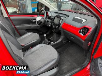 Toyota Aygo 1.0 VVT-i X-Wave Open-Dak Airco Cruise picture 17