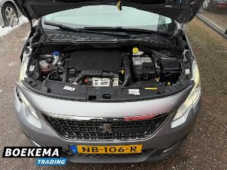 Peugeot 2008 1.2 PureTech Automaat Navigatie Cruise NAP! picture 8