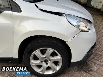 Peugeot 2008 1.2 VTi Active Premium Navi Cruise Airco PDC Trekh. picture 7