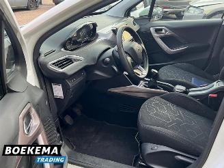 Peugeot 2008 1.2 VTi Active Premium Navi Cruise Airco PDC Trekh. picture 13