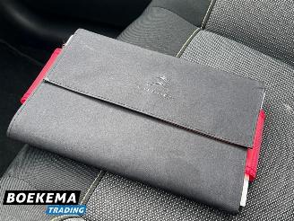 Citroën C3 1.2 S&S Origins Glazen dak Navi Stoelverw. Climate Cruise PDC picture 29